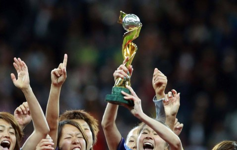 B体育必一运动-女足冠军诞生，实力过硬闯出佳绩(女足夺冠军)